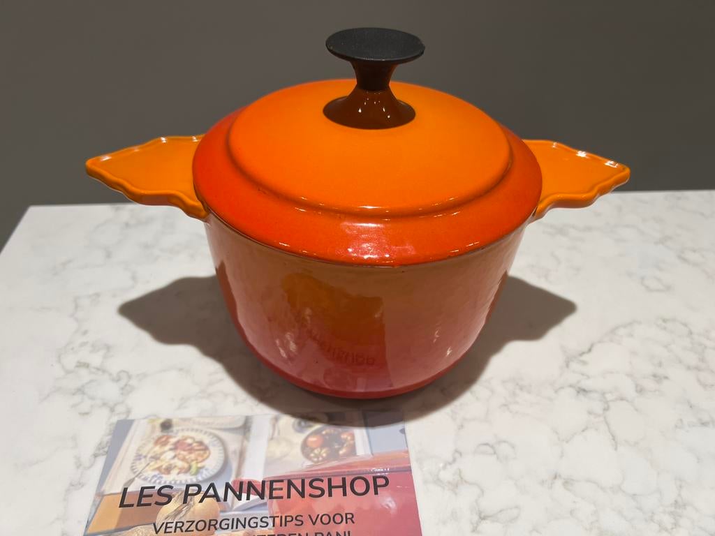 Cousances Batwings of Angelwings pannetje in nieuwstaat, Gietijzer, Ophalen of Verzenden, Zo goed als nieuw, Keramische plaat