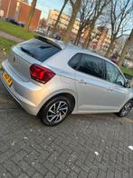 Volkswagen Polo 1.0 MPI 75pk 2018 Grijs - stoelverwarming, 1005 kg, 74 pk, Handgeschakeld, 3 cilinders