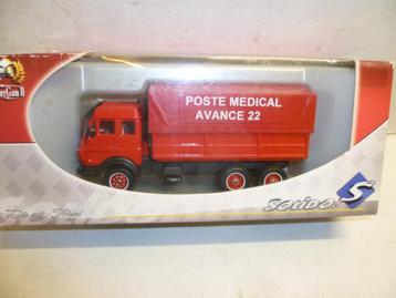 Solido 3147 Mercedes Poste Medical vrachtauto 13cm modelauto beschikbaar voor biedingen