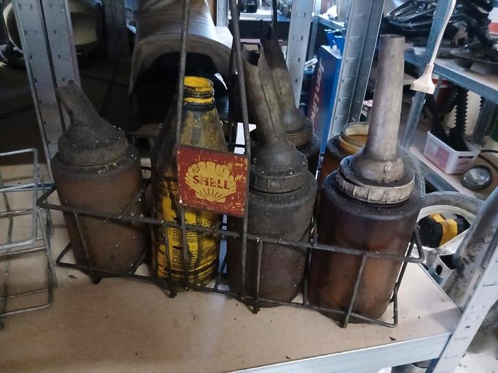 Olie rek Shell met diverse flessen, Verzamelen, Automaten | Overige, Ophalen