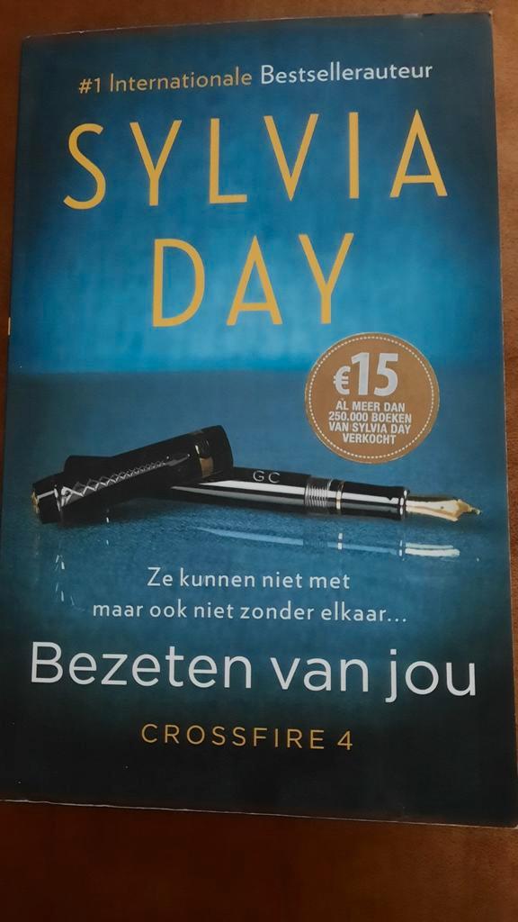 Bezet van jou - Sylvia Day (Crossfire 4), Boeken, Romans, Zo goed als nieuw, Nederland, Ophalen