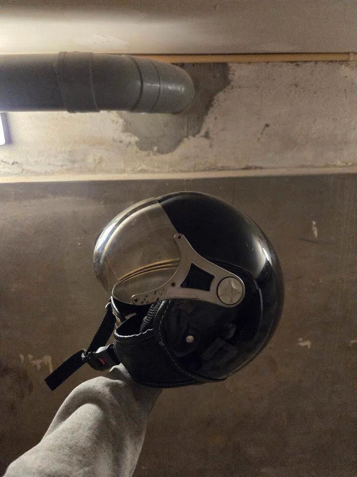 Scooter helm, Fietsen en Brommers, Brommerhelmen, Gebruikt, Medium, Ophalen