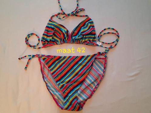 Nieuwe HEMA bikini in maat 42. Op de 2e foto de juiste kleur, Kleding | Dames, Badmode en Zwemkleding, Nieuw, Bikini, Roze, Ophalen of Verzenden