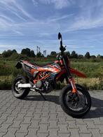 KTM 690 SMC R SMC-R ABS 2023 Remus KTM Powerparts 1e Eigenaa, 693 cc, Meer dan 35 kW, Handvatverwarming, SuperMoto