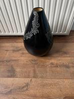 Grote zwarte vaas. In zeer goede staat., Huis en Inrichting, Woonaccessoires | Vazen, Ophalen, Zo goed als nieuw, Zwart, Minder dan 50 cm