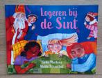 Logeren bij de Sint - Lieke Martens, Boeken, Kinderboeken | Jeugd | onder 10 jaar, Ophalen of Verzenden, Zo goed als nieuw, Lieke Martens, Alette Straathof