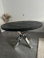 Zwarte houten eettafel van mango hout, Ophalen of Verzenden, Zo goed als nieuw, Rond, 100 tot 150 cm