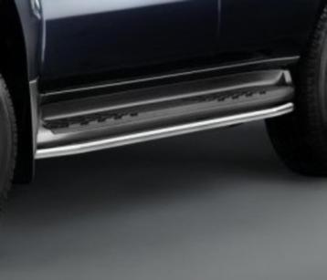 Treeplank omranding Toyota Landcruiser J12 3- deurs beschikbaar voor biedingen