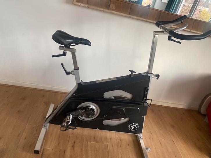 Spinningfiets -bieden!, Sport en Fitness, Fitnessapparatuur, Gebruikt, Spinningfiets, Benen, Metaal, Ophalen