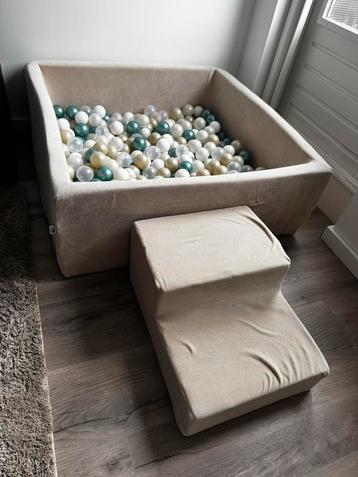 Mimii trappetje voor bij ballenbad beige beschikbaar voor biedingen