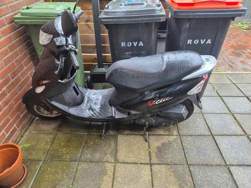 bijna gratis peugeot v click scooter, Fietsen en Brommers, Snorfietsen en Snorscooters, Gebruikt, Overige merken, Ophalen