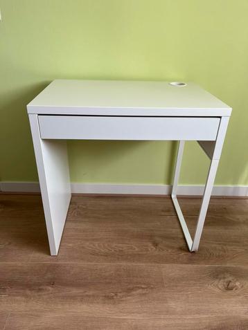 Ikea Micke wit kind bureau met opbergvak Kuggis beschikbaar voor biedingen