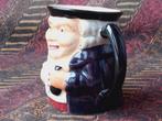 Oude vintage Staffordshire Toby jug uit Engeland 9,8 cm., Antiek en Kunst, Ophalen of Verzenden