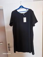 Leuk zwart jurkje van een dunne stof., Kleding | Dames, Grote Maten, Ophalen of Verzenden, Nieuw, Zwart, Jurk