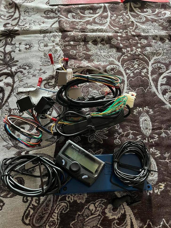 Carkit handsfree Parrot     MK 3100, Auto diversen, Carkits, Gebruikt, Ophalen of Verzenden