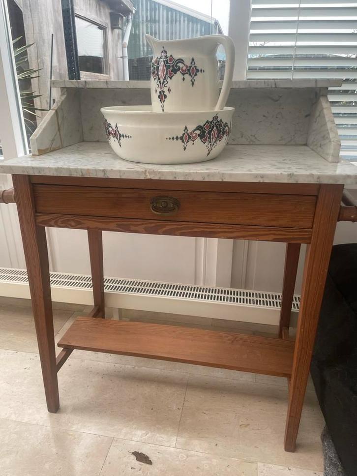 Antieke Lampetkast met waskom en waterkan, Antiek en Kunst, Antiek | Meubels | Tafels, Ophalen of Verzenden