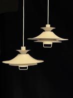 Lyfa Type 4109 hanglampen Licht Taupe (Set van 2), Verkoop@scandinavischelampen.nl, Julianastraat 65 in Alphen aan den Rijn, Ophalen of Verzenden
