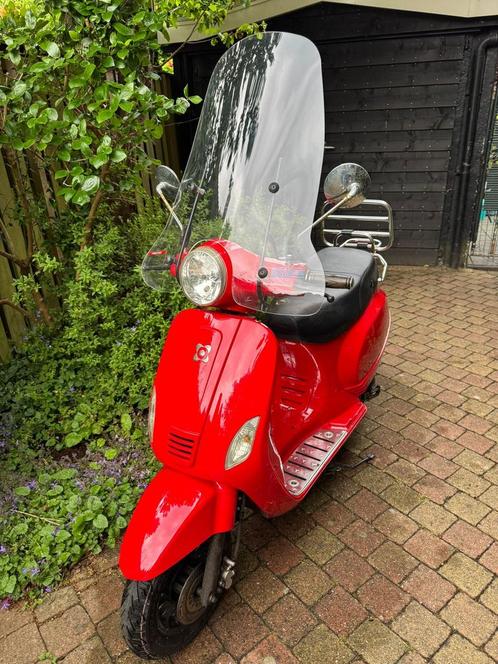 Leuke AGM VX50, Fietsen en Brommers, Snorfietsen en Snorscooters, Gebruikt, Overige merken, Benzine, Ophalen