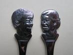 2 stuks verzilverde Douwe Egberts lepeltjes Willem & Maxima, Antiek en Kunst, Verzenden