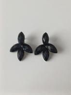 Zwarte Oorbellen met Zilverkleurige Achterkant, Ophalen, Overige materialen, Zwart, Zo goed als nieuw