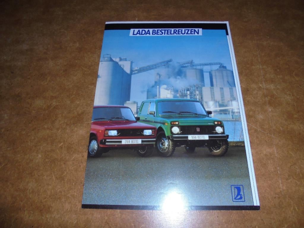 brochure Lada bestelwagens, Ophalen of Verzenden, Nieuw, Overige merken