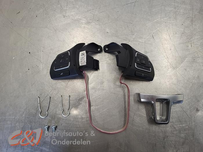 Radiobediening Stuur van een Volkswagen Transporter, Auto-onderdelen, Besturing, Volkswagen, Gebruikt, 3 maanden garantie, Ophalen of Verzenden