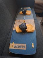 Switch airush 135, Watersport en Boten, Kitesurfen, Gebruikt, Twintip, 9 m², Kiteboard