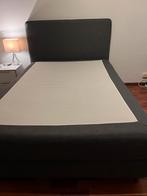 Divan bed met hoofdbord 140 x 200 cm, Huis en Inrichting, Ophalen, Tweepersoons, 140 cm, Zo goed als nieuw