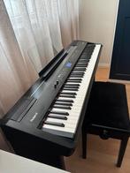 Elektrische piano Roland FP7, Muziek en Instrumenten, Piano's, Ophalen, Zo goed als nieuw, Zwart