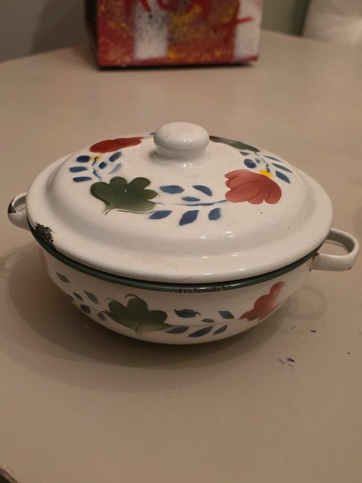 Vintage schaal met deksel, handgeschilderd, Antiek en Kunst, Antiek | Emaille, Ophalen of Verzenden