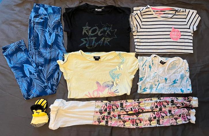 Meisjes kledingpakket mt 146/152 broek crop top, T-shirt, Kinderen en Baby's, Kinderkleding | Kinder-kledingpakketten, Zo goed als nieuw