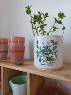 Vintage bloempot met wildflower motief, Ophalen of Verzenden, Rond, Aardewerk, Minder dan 25 cm