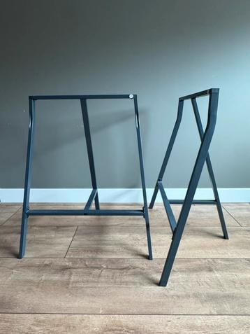 Ikea bureau poten beschikbaar voor biedingen