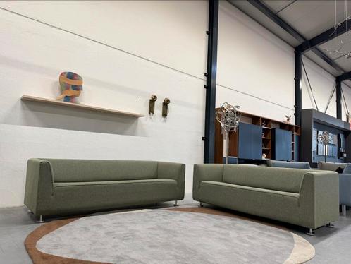 2 Nieuw Gelderland 4800 Bank 3 & 2,5 zits Groen Stof Design, Huis en Inrichting, Banken | Bankstellen, Nieuw, 75 tot 100 cm, Stof