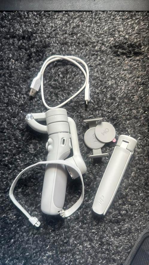 DJI OM 5 Gimbal – Smartphone Stabilizer + Accessoires, Telecommunicatie, Mobiele telefoons | Toebehoren en Onderdelen, Zo goed als nieuw