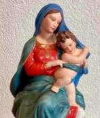 Madonna di Foligno = hand painted fine porcelain =, Ophalen of Verzenden, Zo goed als nieuw, Beeld(je)