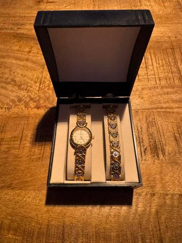 Philip Mercier dameshorloge met bijpassende armband. beschikbaar voor biedingen
