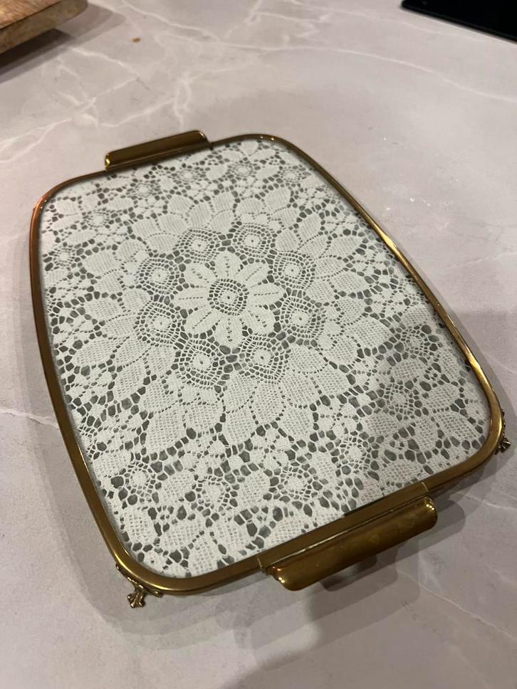 Vintage dienblad op pootjes, Huis en Inrichting, Woonaccessoires | Dienbladen, Gebruikt, Metaal, Overige vormen, Ophalen of Verzenden