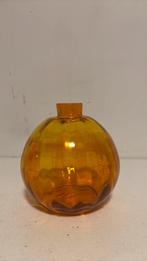 Oranje juliana vaasje, Verzenden