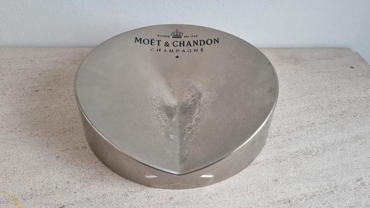 Moët & Chandon Champagne Spuugbak Metaal, Huis en Inrichting, Woonaccessoires | Schalen en Manden, Gebruikt, Schaal, Overige vormen