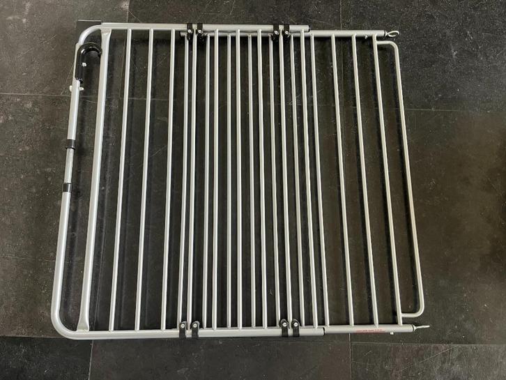 Traphekjes A3 grijs / metaalkleur, Kinderen en Baby's, Traphekjes, Zo goed als nieuw, Schroefhekje, Metaal of IJzer, Ophalen of Verzenden