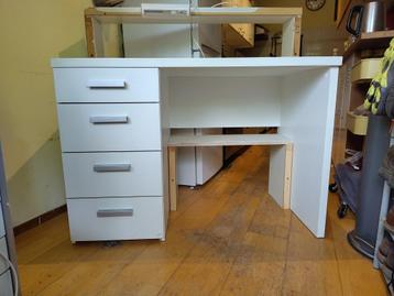 bureau beschikbaar voor biedingen