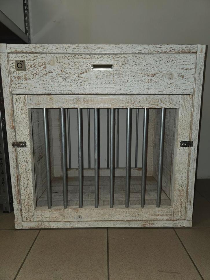 Honden bench hout - binqdesign, Dieren en Toebehoren, Hondenbenches, Gebruikt, Ophalen