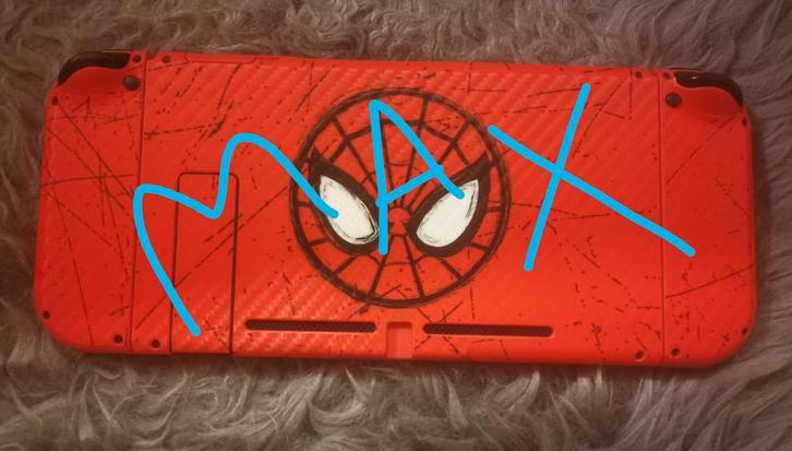 NIEUW Spider-Man Nintendo switch Mario red blue limited ed., Spelcomputers en Games, Spelcomputers | Nintendo Switch, Nieuw, Switch 2019 Upgrade
