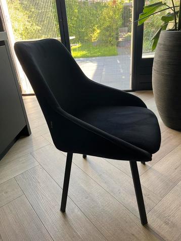 Zes velvet eetkamerstoelen van Bronx71 beschikbaar voor biedingen