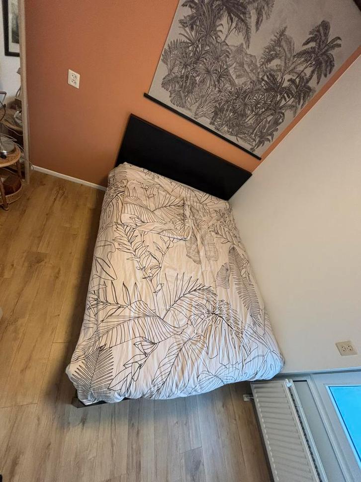 IKEA MALM bed met matras, laken, 2 bedovertrek sets, Huis en Inrichting, Slaapkamer | Bedden, Gebruikt, Tweepersoons, Ophalen