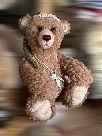 Handgemaakt Beertje 'Oakleaf' - Hug a bear by Carla beschikbaar voor biedingen