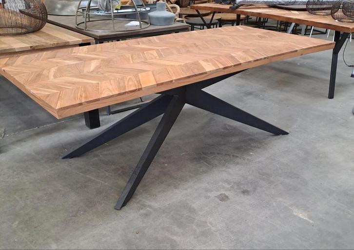 Grote Houten Eettafel - 230x100 cm, Huis en Inrichting, Tafels | Eettafels, Ophalen
