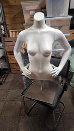 Paspop vrouw torso op voet etalagepop winkel pop buste, Ophalen of Verzenden, Paspop