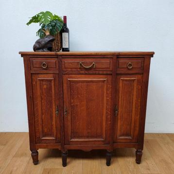 Vintage Houten dressoir, commode, wandkast, ladekast beschikbaar voor biedingen